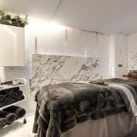 Hotel La Sivoliere 5*